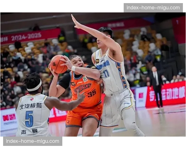 CBA俱乐部杯决赛前瞻：上海怀特塞德内线优势对阵山西外线火力